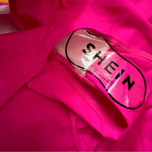 * NEW* Fashion Nova HOT PINK 1 pc SWIMSUIT - Picture 3 of 10